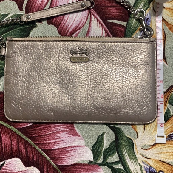 Coach silver wristlet wallet - Picture 9 of 10